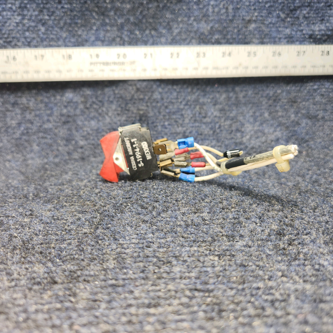 Used aircraft parts for sale, S-1994-1-1 CESSNA 172K CO SPLIT ROCKER MASTER SWITCH