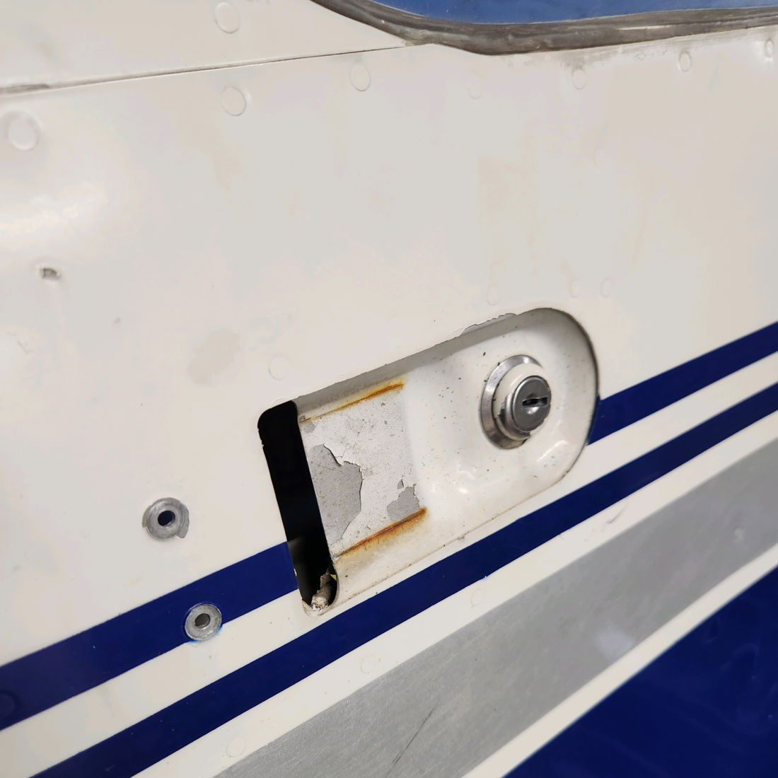 Used aircraft parts for sale, 63055-004 PIPER PA28-140 CABIN DOOR ASSY WITH WINDOW- NO HINGE.