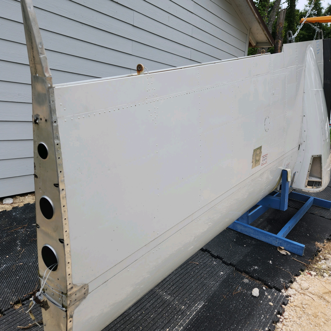 Used aircraft parts for sale, 96-110005-610 BEECHCRAFT 95-55B RH WING ASSY-"SEE PHOTOS FOR DETAIL" - SOLD COMPLETE OR PARTS OF WING.