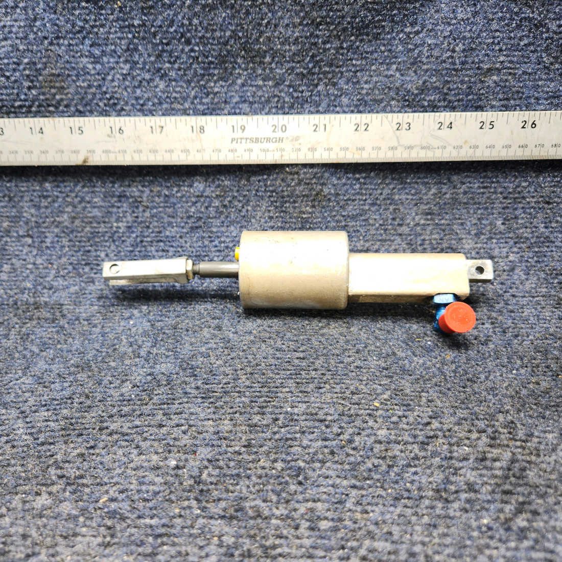 Used aircraft parts for sale, 9882010-4 Cessna 172RG Master Brake Cylinder