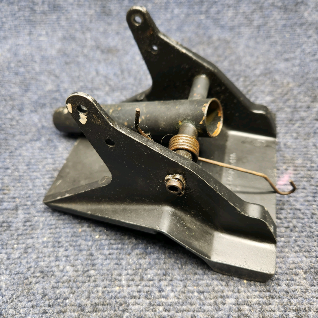 Used aircraft parts for sale, 2467001-2 CESSNA C172RG PILOT RH FOOT BRAKE & RUDDER PEDAL