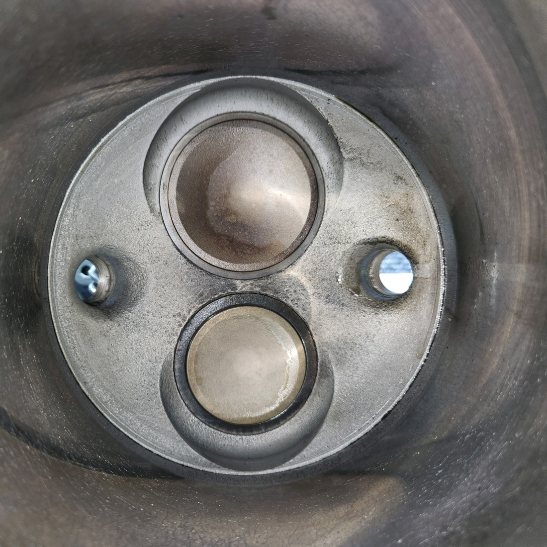 Used aircraft parts for sale, LW12416 Lycoming CESSNA 172K CYLINDER WIDE DECK USED IN O-320 SERIES CHROME -10 HRS  ONLY
