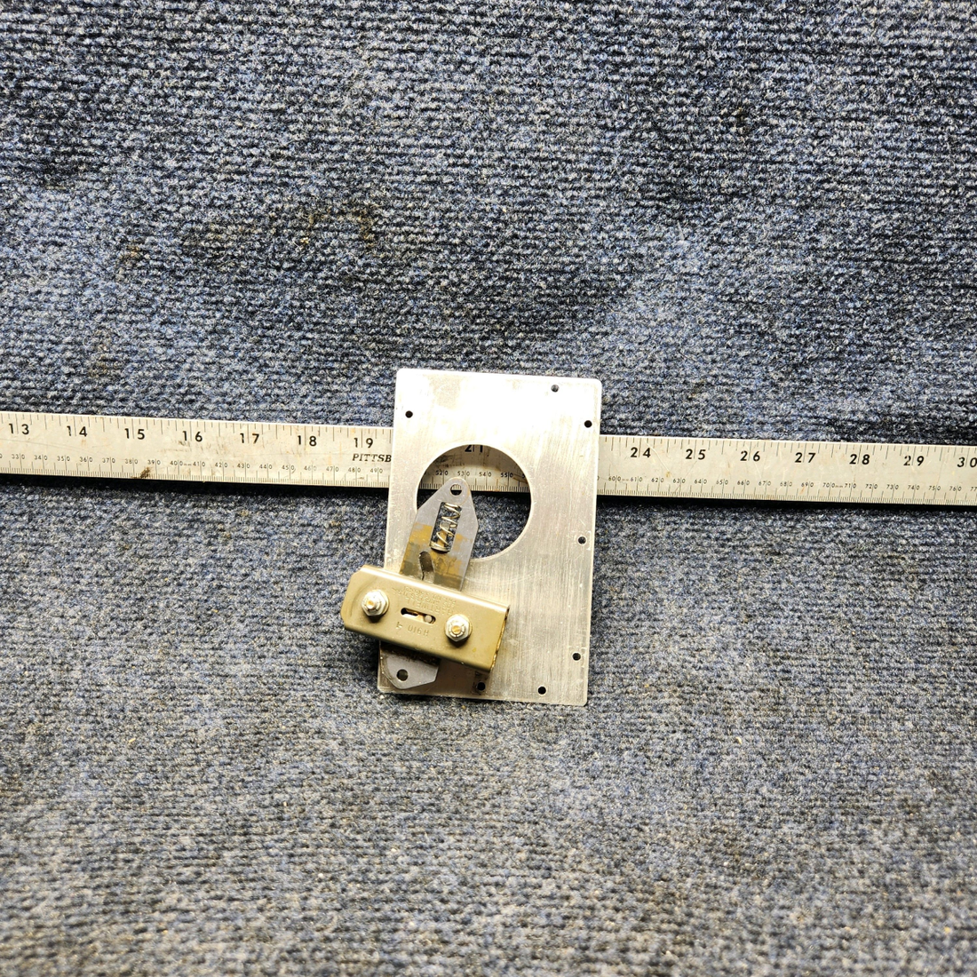 Used aircraft parts for sale, H-910-1 Mooney M20J CABIN DOOR LATCH ASSEMBLY W PLATE