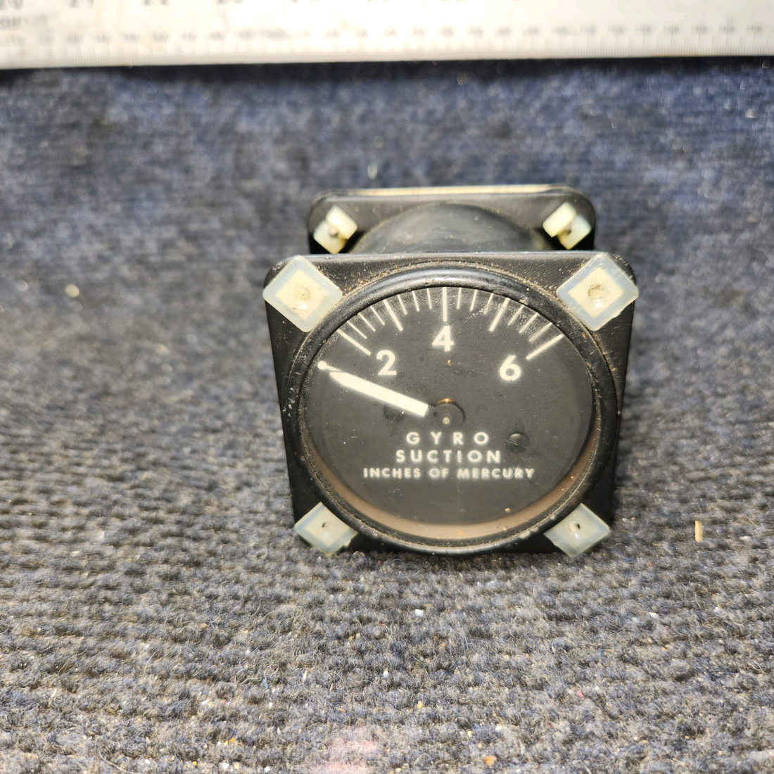 Used aircraft parts for sale, 1G10-1 Airborne Piper PA28-161 Gyro Suction Indicator