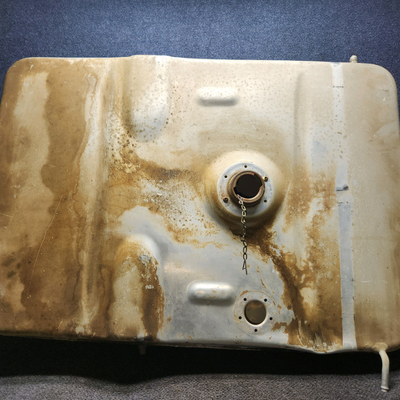 Used aircraft parts for sale, 0426508-9 cessna 150G Fuel Tank – LH – Some Damage, See Photos