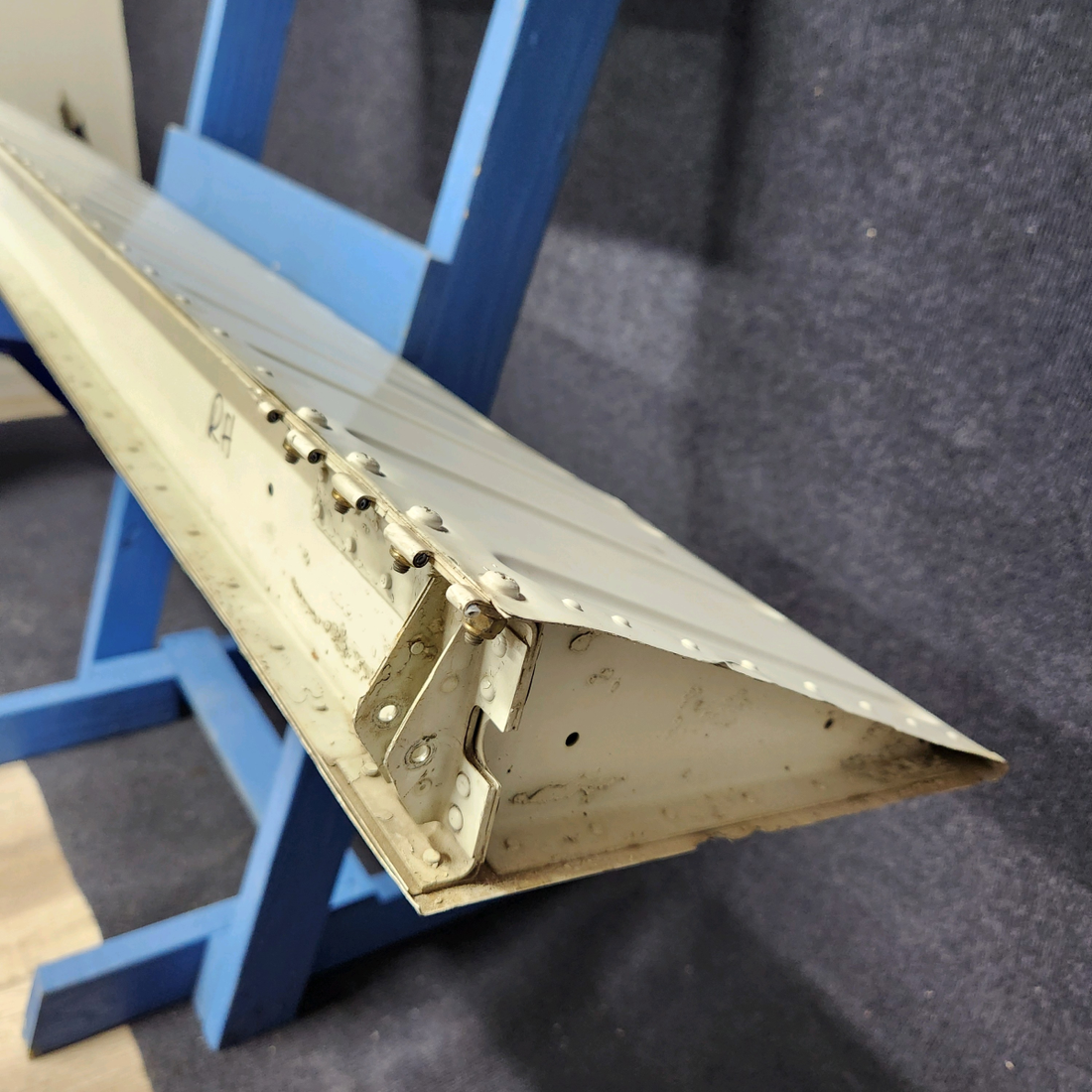 Used aircraft parts for sale, 66767-001 Piper PA32RT-300 AILERON ASSEMBLY RH "SEE PHOTOS DETAIL"