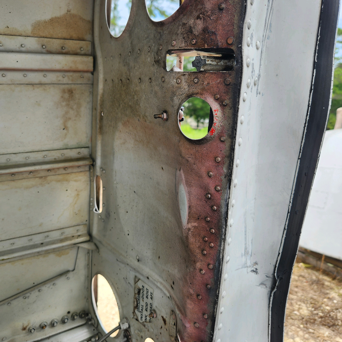 Used aircraft parts for sale, 96-110005-609 BEECHCRAFT 95-55B LH WING ASSY-"SEE PHOTOS FOR DETAIL" - SOLD COMPLETE OR PARTS OF WING.