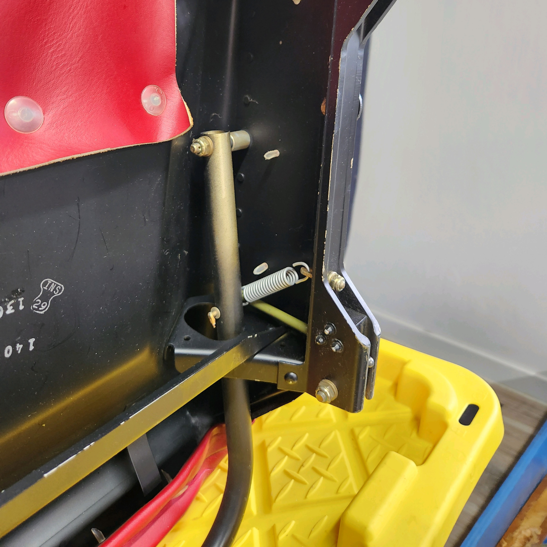 Used aircraft parts for sale, 140153-509 Mooney M20J M20J PILOT OR CO-PILOT SEAT