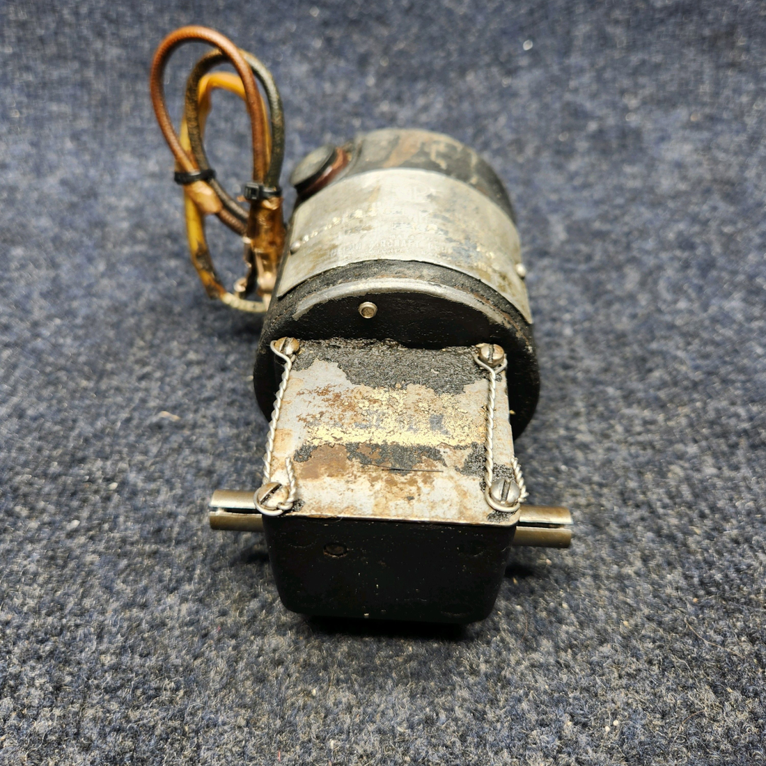 Used aircraft parts for sale, 35-521225 BEECHCRAFT F35 FLAP MOTOR ASSY (VOLTS: 12)