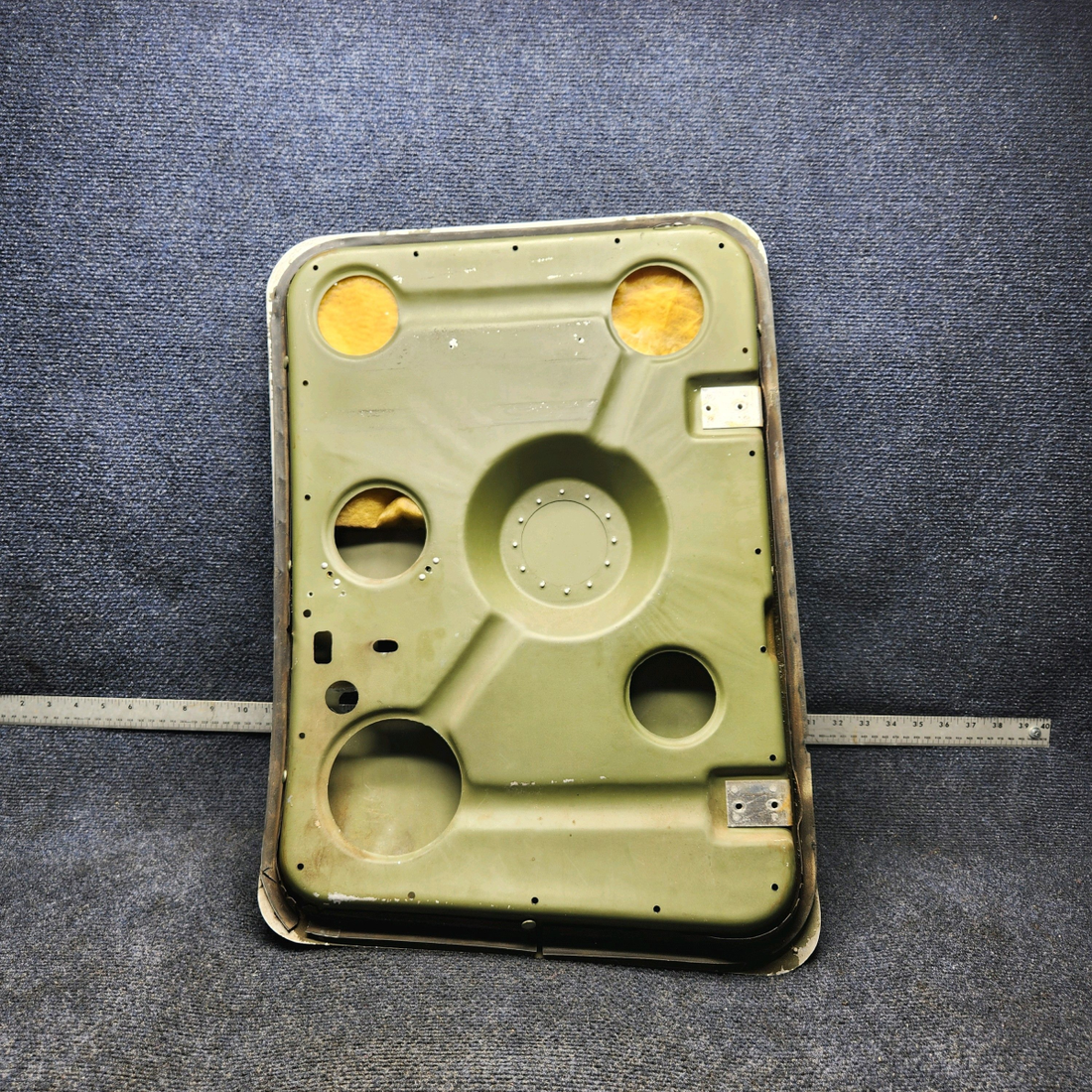 Used aircraft parts for sale, 0717000-1 CESSNA 172K BAGGAGE DOOR ASSEMBLY