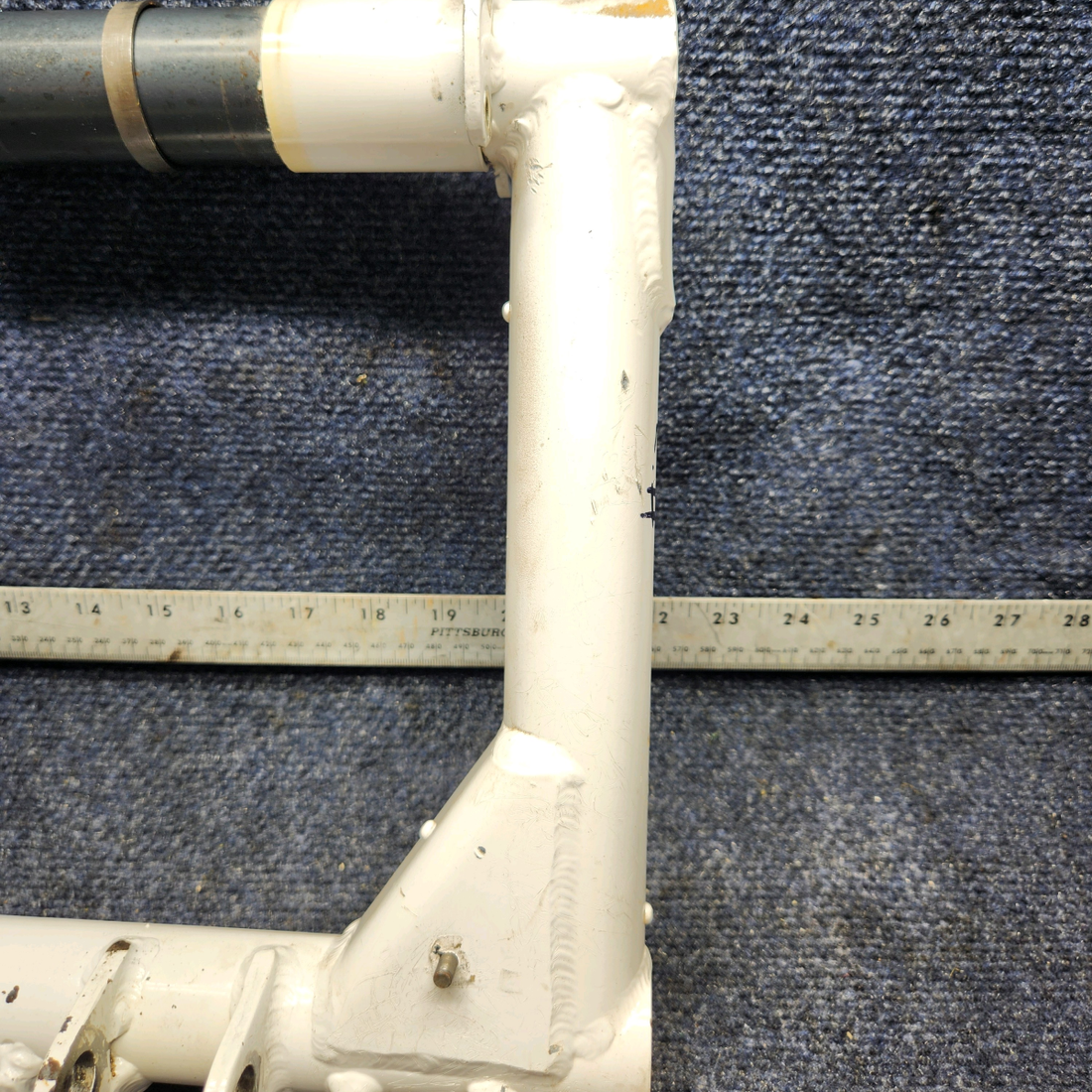 Used aircraft parts for sale, 520002-501 Mooney M20J LOWER MAIN GEAR SPINDLE ASSEMBLY LH