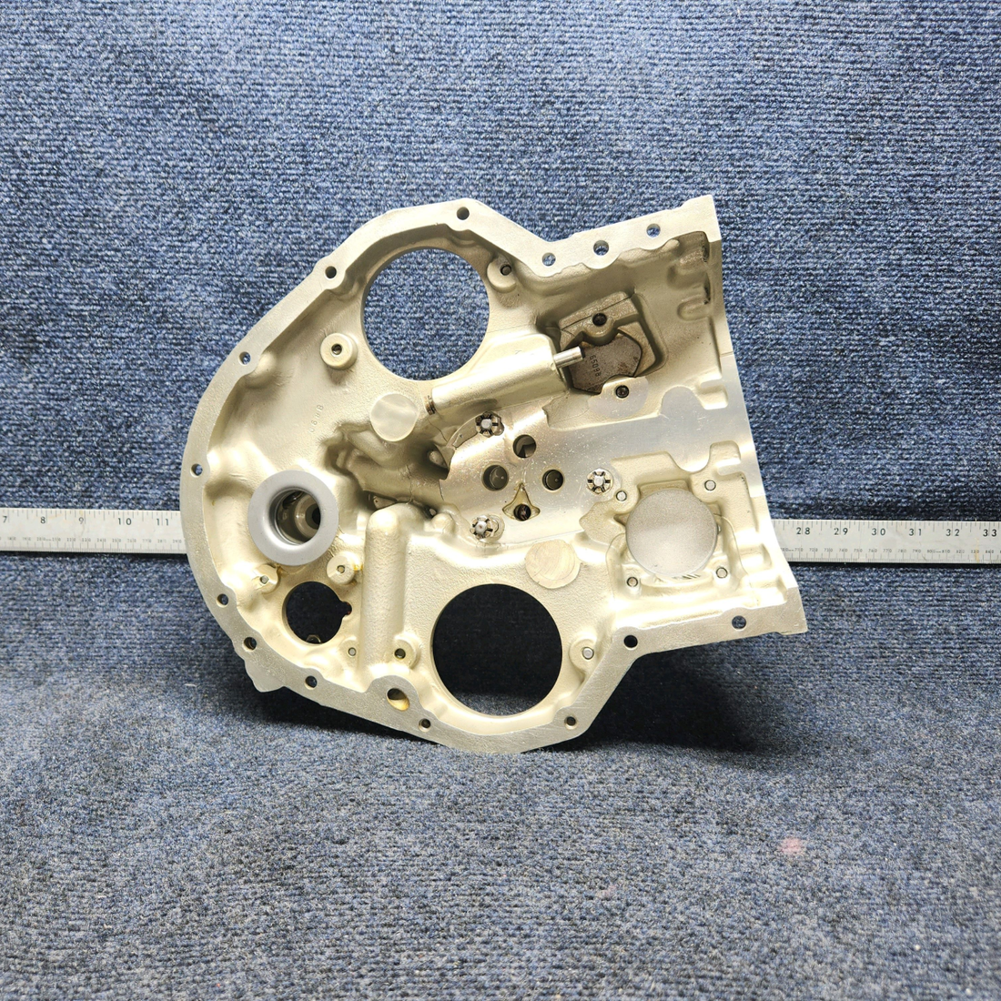Used aircraft parts for sale, 21A21533-04 Lycoming O-320 CESSNA 172K HOUSING ASSY - ACCESSORY