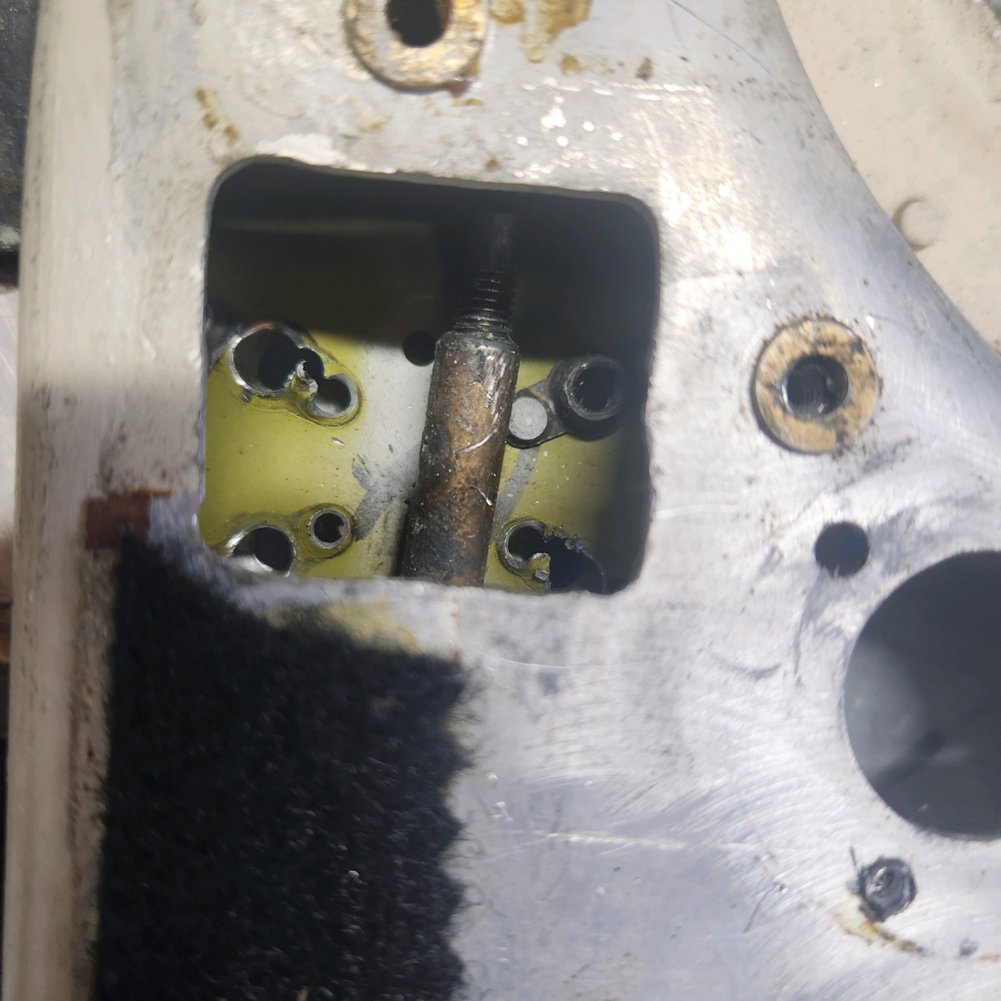 Used aircraft parts for sale, 36-420010-11 Beechcraft F33A CABIN DOOR ASSEMBLY