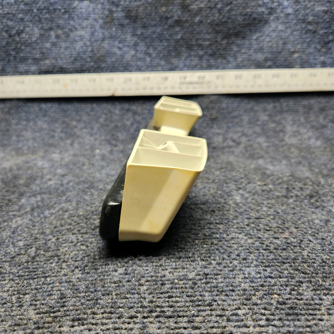 Used aircraft parts for sale, 1414082-20 CESSNA 172K ARMREST ASSEMBLY RH OR LH