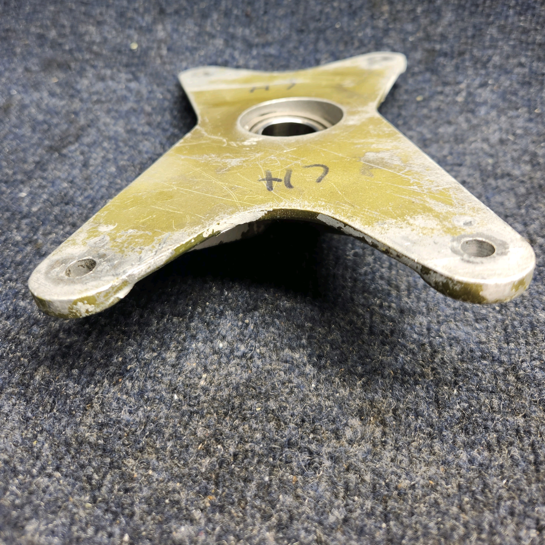Used aircraft parts for sale, 67040-014 Piper PA32RT-300 TRUNNION FITTING LH FORWARD