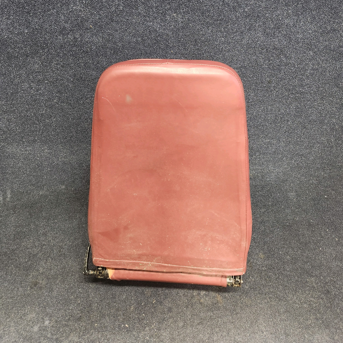 Used aircraft parts for sale, 79479-014 Piper PA32RT-300 PASSENGER SEAT REAR RH
