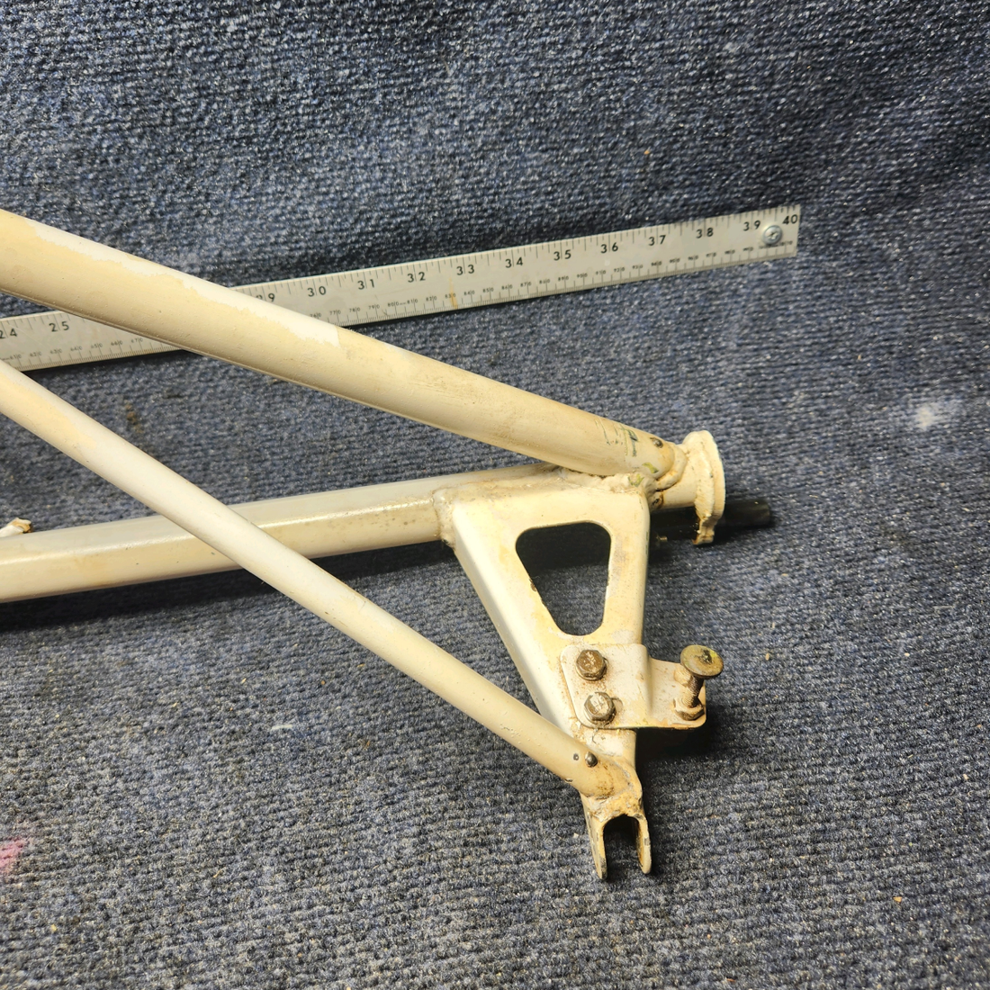 Used aircraft parts for sale, 35-815155-610 Beechcraft F33A MAIN GEAR RETRACT BRACE ASSEMBLY LH