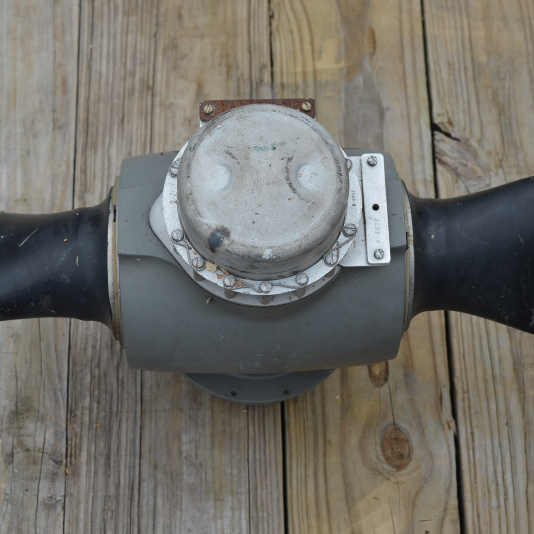 Used aircraft parts for sale, B2D34C220-B Cessna 172RG MCCAULEY - 2 BLADE PROPELLER (HUB PARTS ONLY SEE DETAILS)