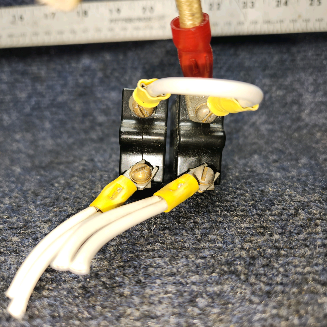 Used aircraft parts for sale, W31-X2M1G-40 CESSNA 172K TYCO TOGGLE BREAKER SWITCH ASSEMBLY (AMPS: 40) TWO (2)