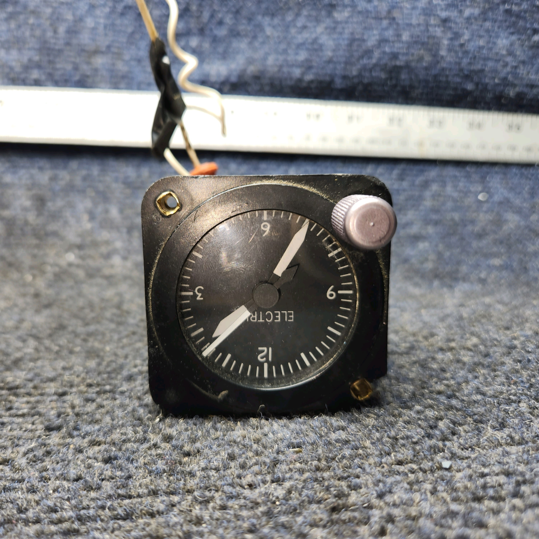 Used aircraft parts for sale, 613-2508 Borg Piper PA28-161 Instruments Electric Clock