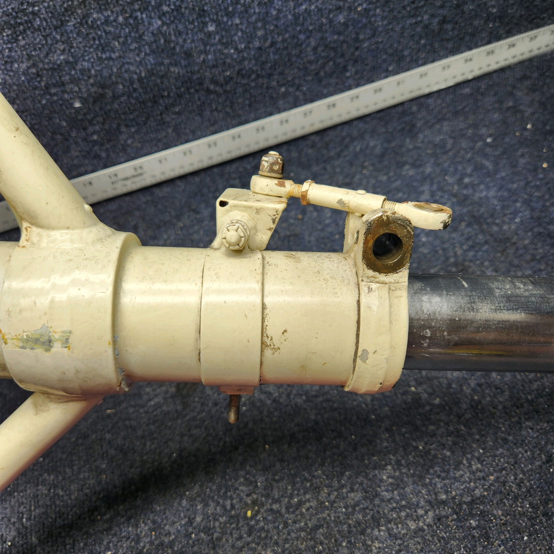 Used aircraft parts for sale, 45-815201-603 BEECHCRAFT F35 LANDING GEAR SHOCK ABSORBER ASSY RH