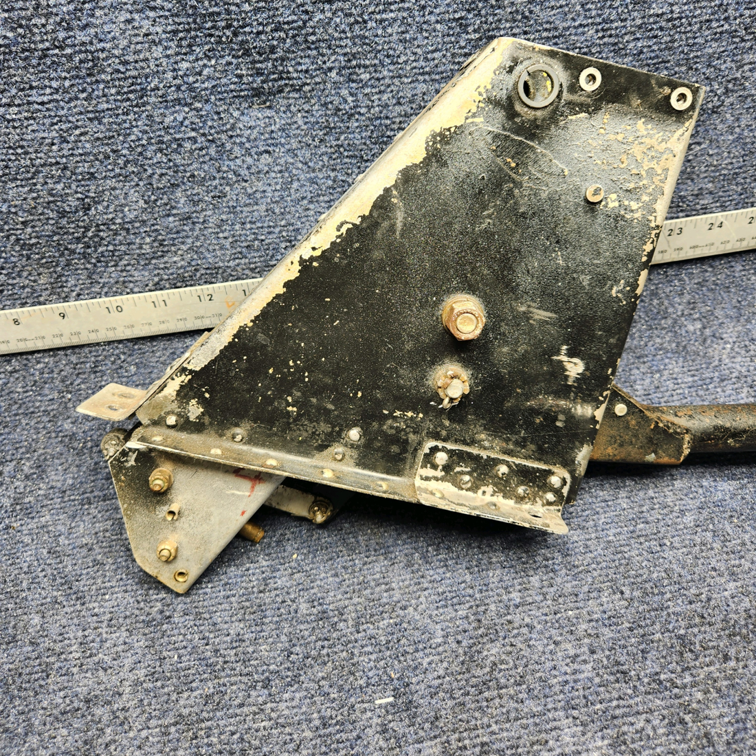 Used aircraft parts for sale, 169-524000-603 Beechcraft C23 SUNDOWNER FLAP CONTROL ASSEMBLY W/ HANDLE