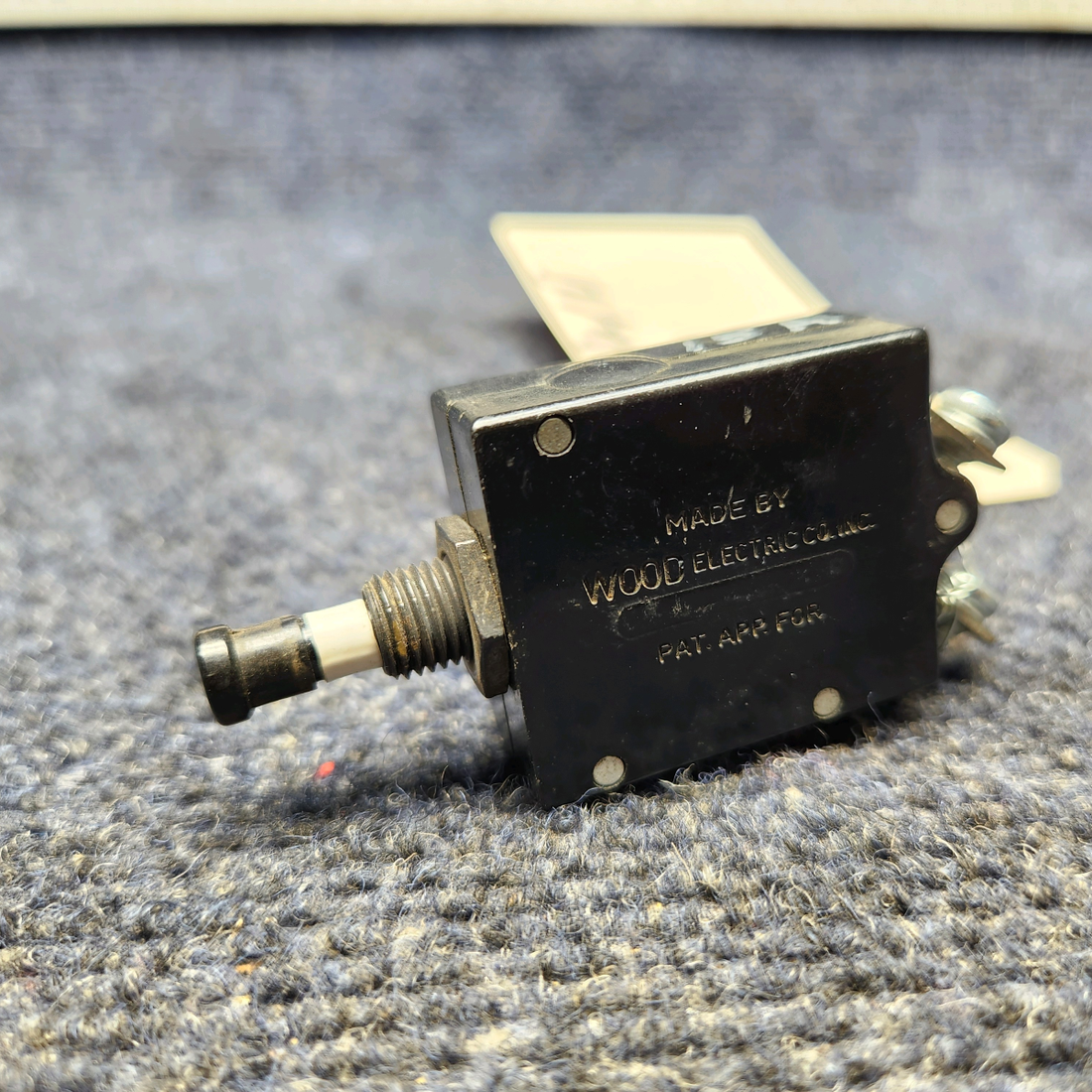 Used aircraft parts for sale, S1232-515 Wood Electric PUSH TO RESET CIRCUIT BREAKER 15A "PRICE PER EACH"