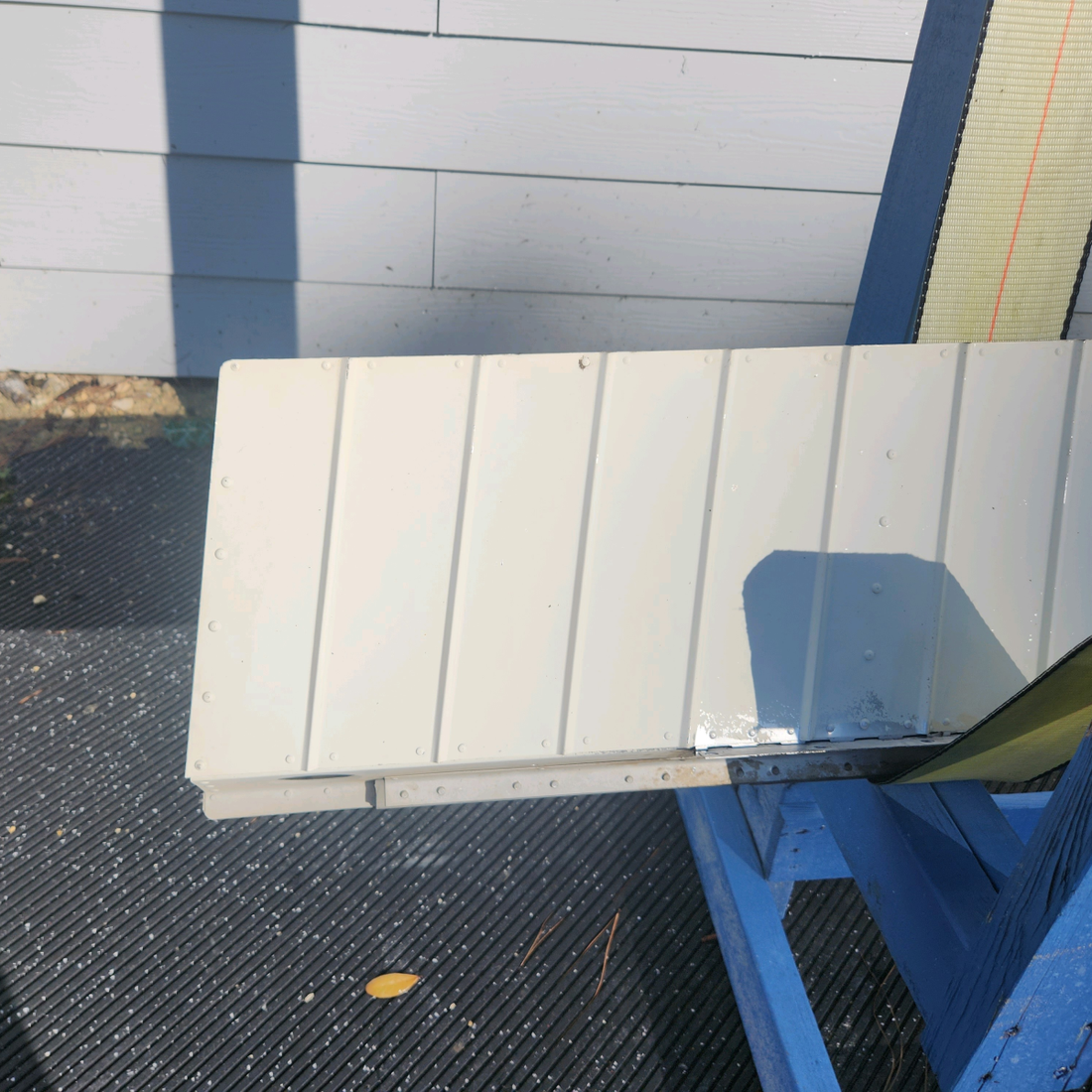 Used aircraft parts for sale, 0523800-1 CESSNA 172K R/H AILERON ASSY CORE - SEE PHOTOS FOR DAMAGES