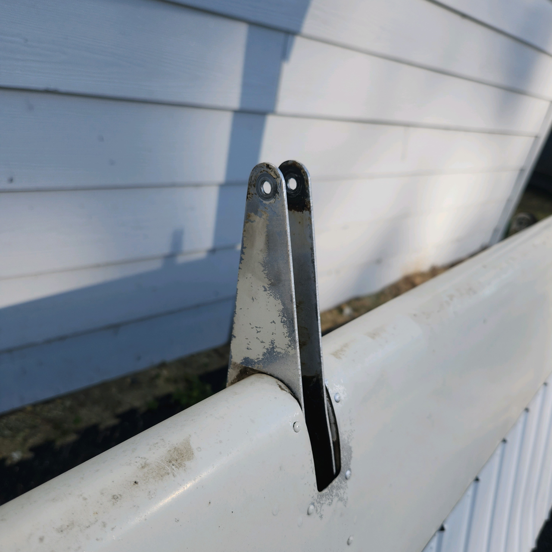 Used aircraft parts for sale, 0523901-38 CESSNA 172K FLAP ASSEMBLY RH "SEE PHOTOS FOR DETAILS"