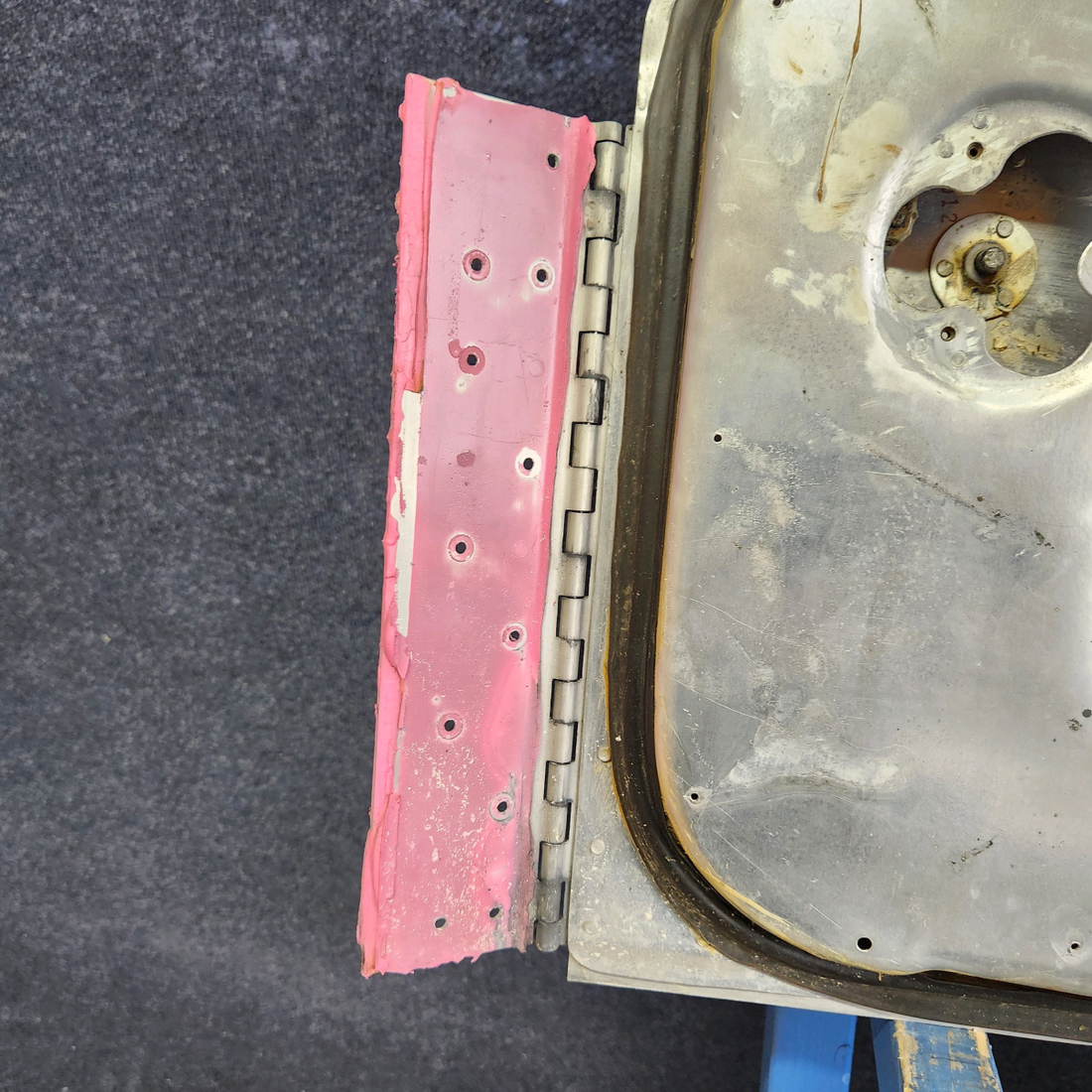 Used aircraft parts for sale, 310225-503 Mooney M20J CABIN DOOR STRUCTURE