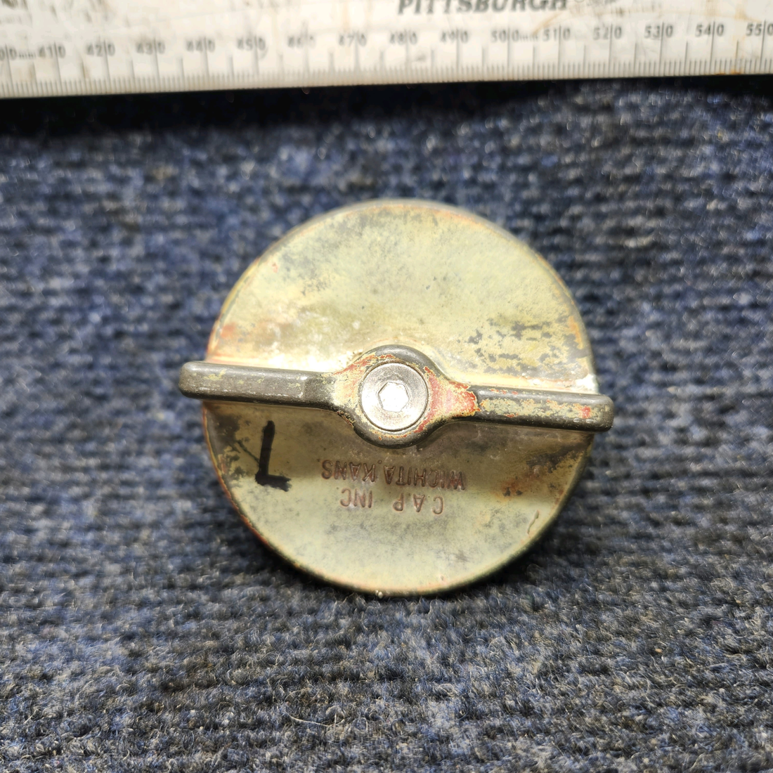 Used aircraft parts for sale, 0426015-1 CESSNA 172K FUEL CAP ASSY
