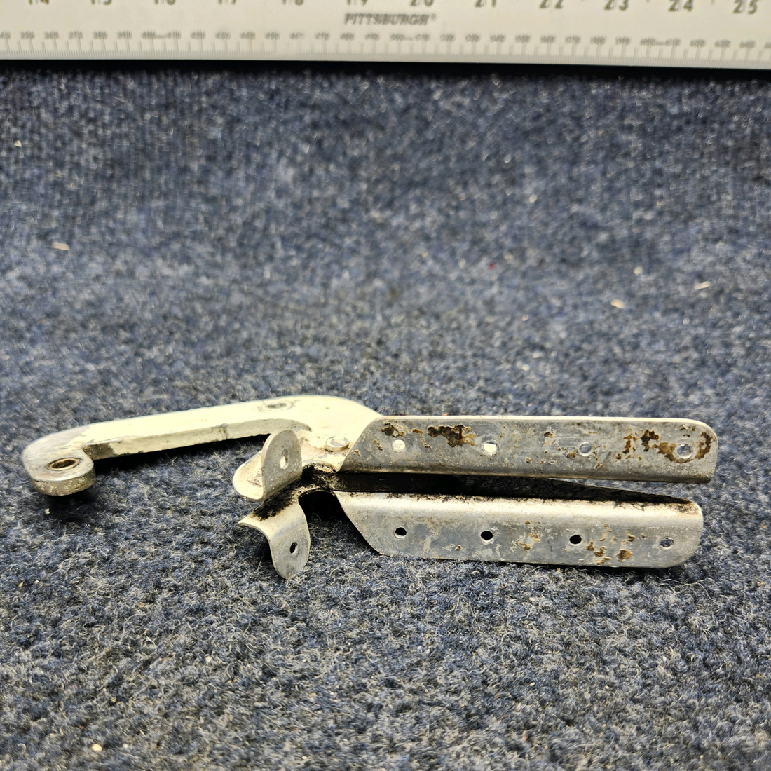 Used aircraft parts for sale, 35-410077-12 BEECHCRAFT F35 NOSE GEAR DOOR HINGE AFT