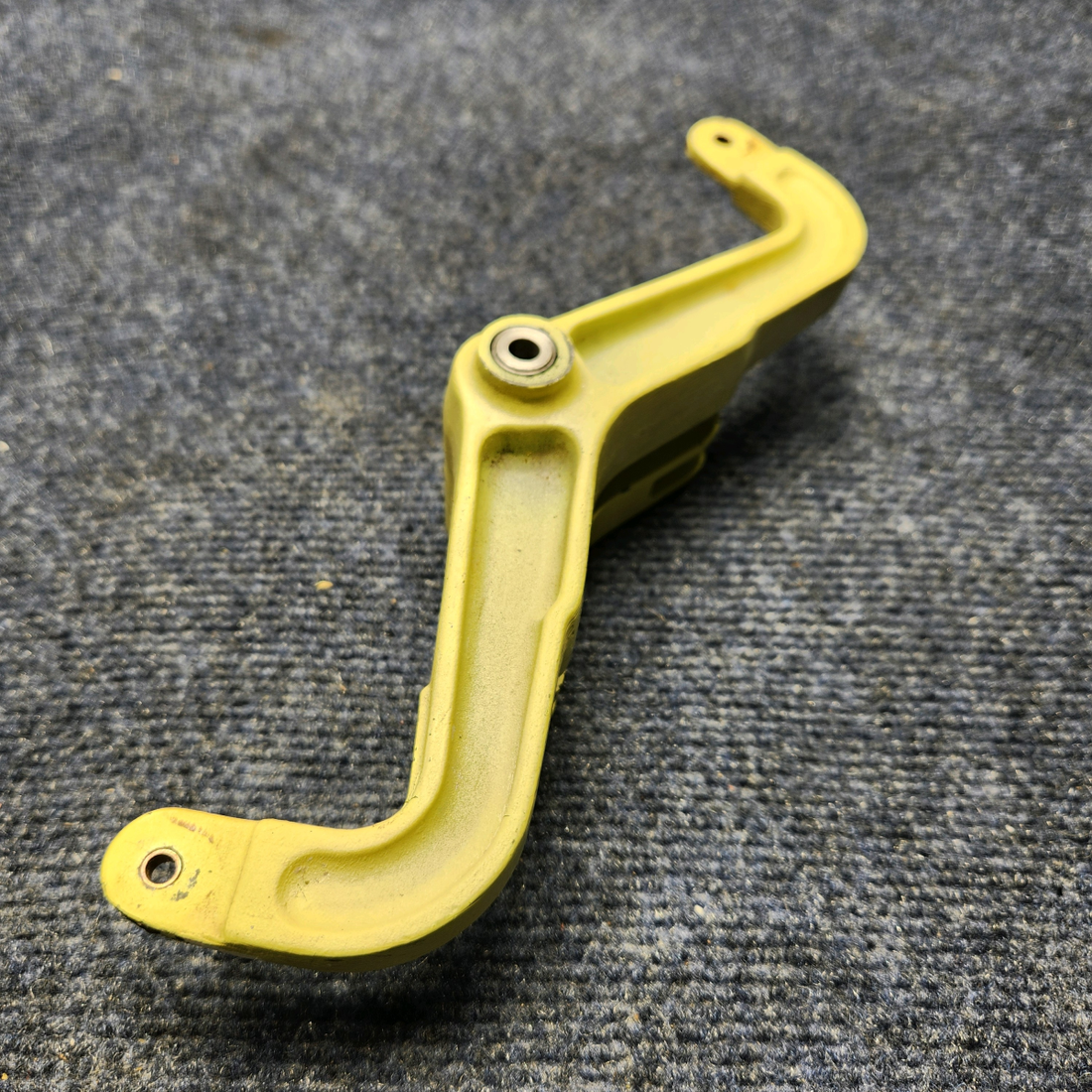 Used aircraft parts for sale, 169-524020-3 Beechcraft C23 SUNDOWNER AILERON CONTROL ARM LH OR RH