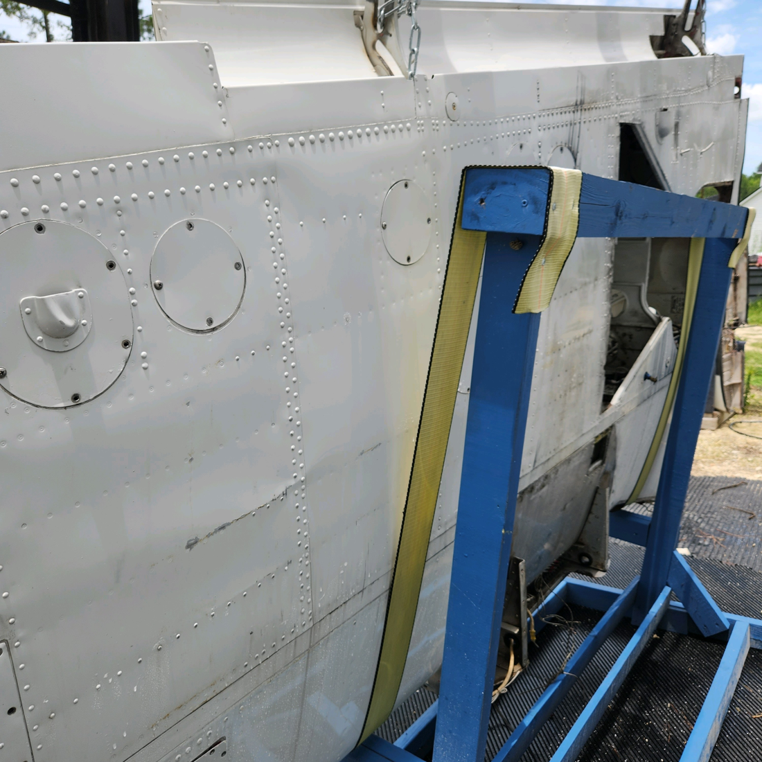 Used aircraft parts for sale, 96-110005-609 BEECHCRAFT 95-55B LH WING ASSY-"SEE PHOTOS FOR DETAIL" - SOLD COMPLETE OR PARTS OF WING.