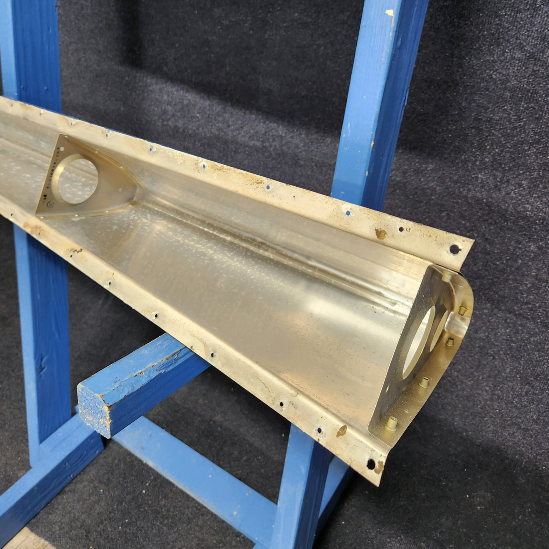 Used aircraft parts for sale, 169-440013-659 Beechcraft C23 SUNDOWNER FORWARD DORSAL FIN FAIRING ASSEMBLY