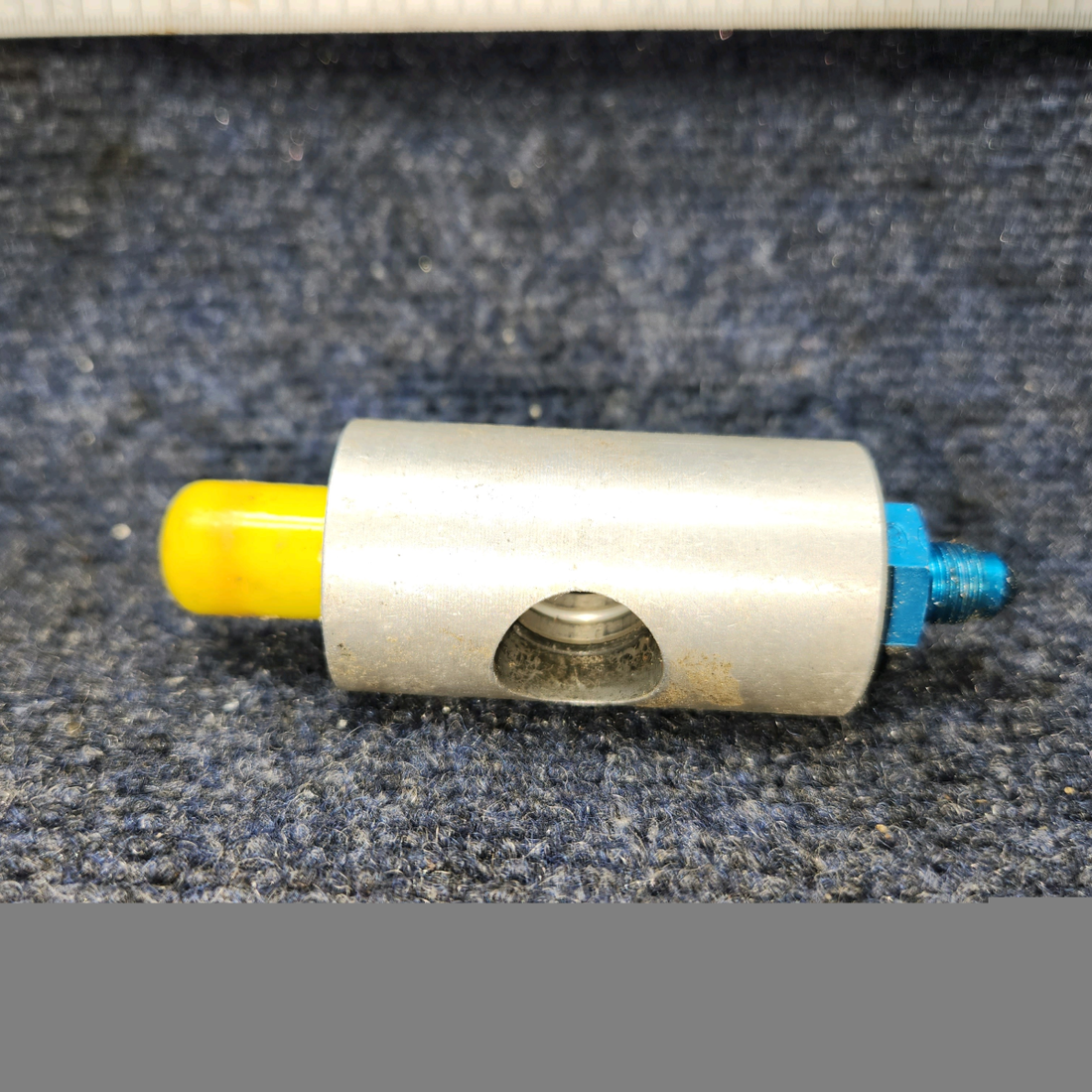 Used aircraft parts for sale, 2241113-1 Cessna 172RG Plug Brake MLG