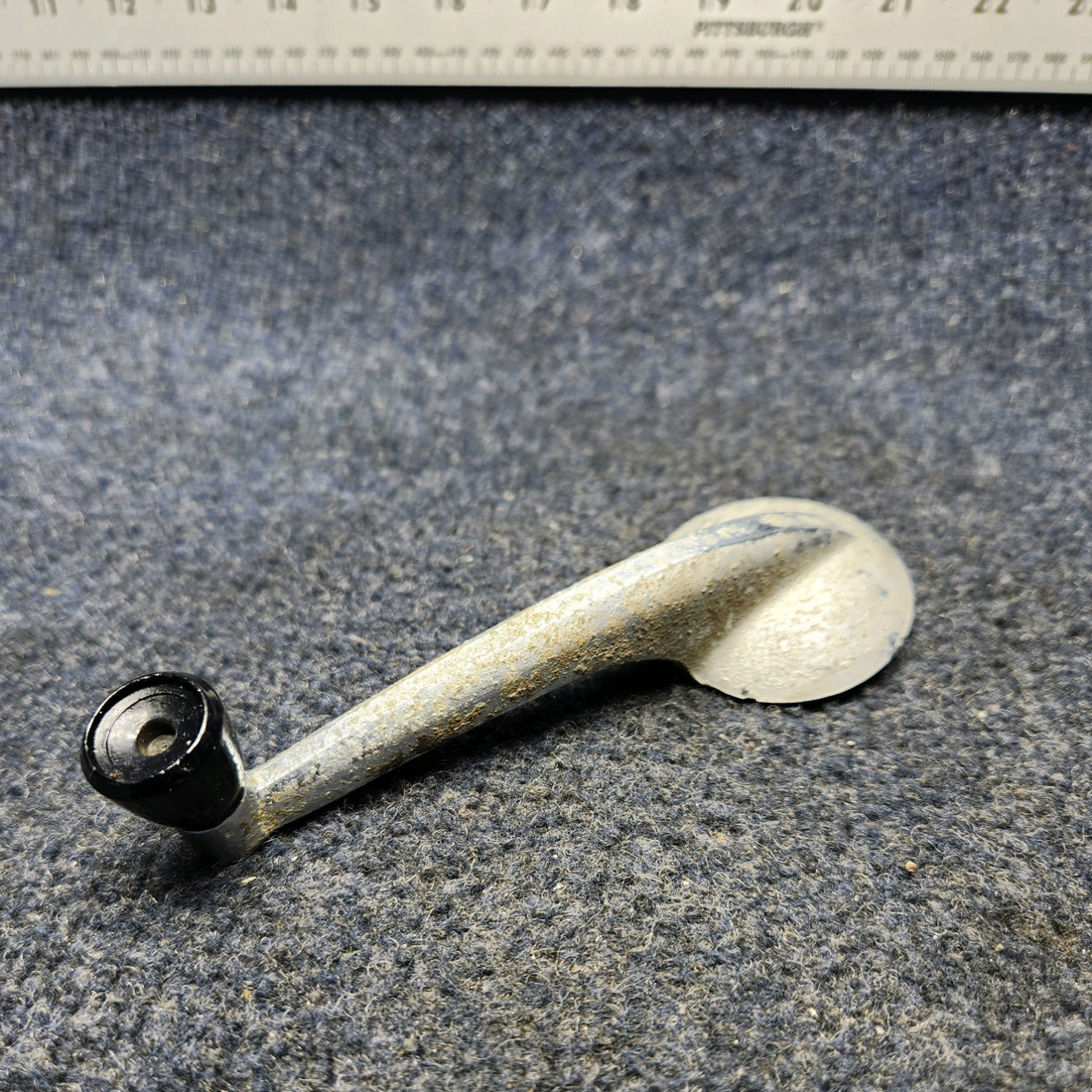 Used aircraft parts for sale, 464-023 PIPER PA28-140 ELEVATOR TRIM HANDLE