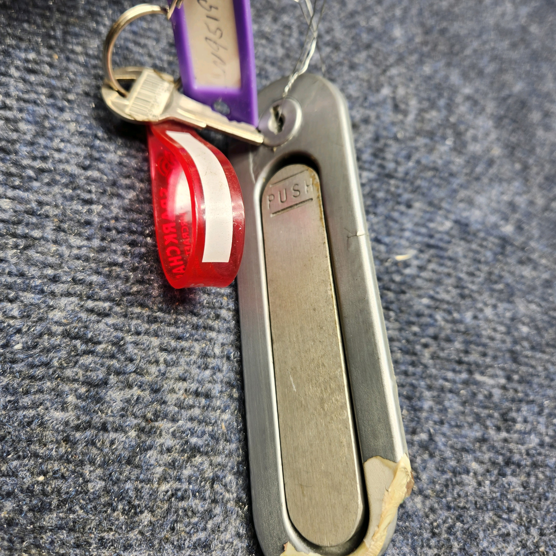 Used aircraft parts for sale, H2532-6 Beechcraft C23 SUNDOWNER CABIN DOOR LATCH ASSEMBLY RH W/ KEY