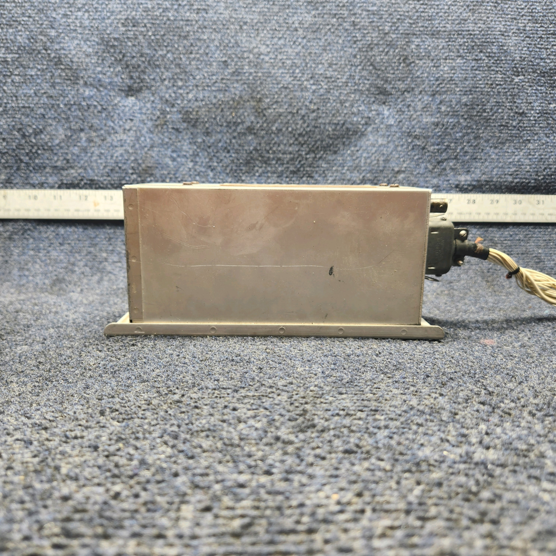 Used aircraft parts for sale, UGR-2A Beechcraft A24R Narco UHF Glideslope Receiver Unit