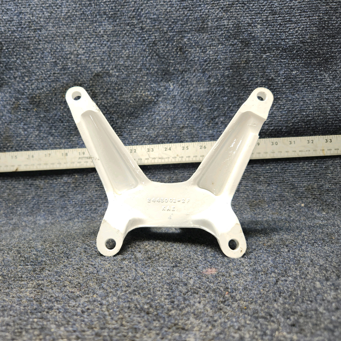 Used aircraft parts for sale, 2443001-3 Cessna 172RG Fitting Actuator Attach Nose Gear