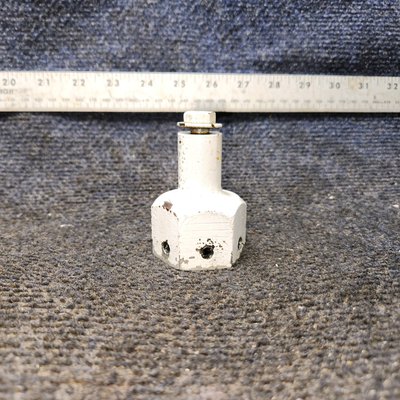 Used aircraft parts for sale, 0441130-2 Cessna 172E Main Gear Axle Fairing Nut