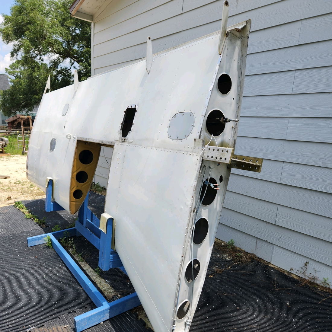 Used aircraft parts for sale, 66601-004 PIPER PA28-140 WING STRUCTURE LH-LESS FUEL TANK