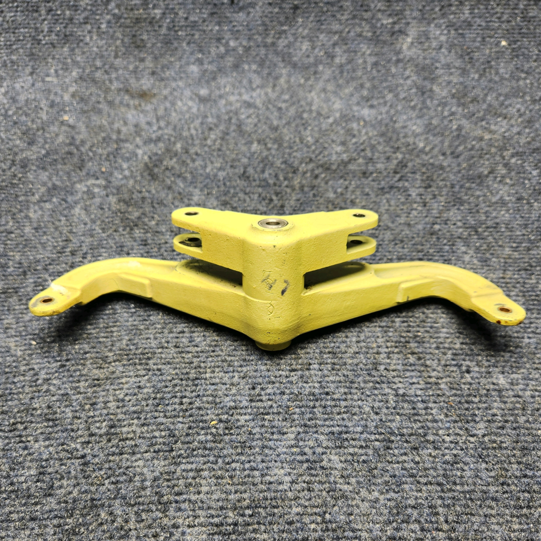 Used aircraft parts for sale, 169-524020-3 Beechcraft C23 SUNDOWNER AILERON CONTROL ARM LH OR RH