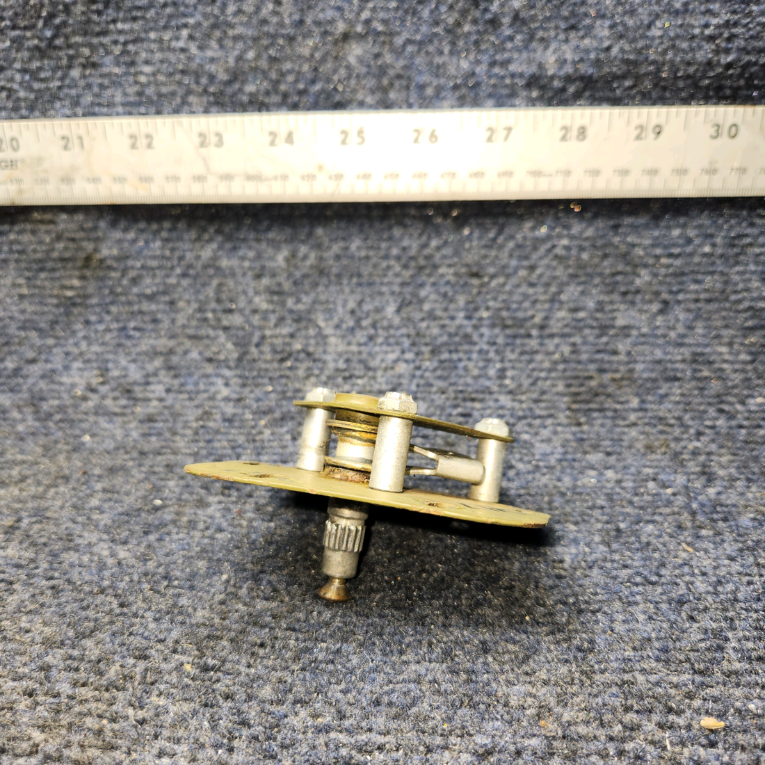 Used aircraft parts for sale, 1217046-11 Cessna 172RG PLATE ASSEMBLY BASE L/H