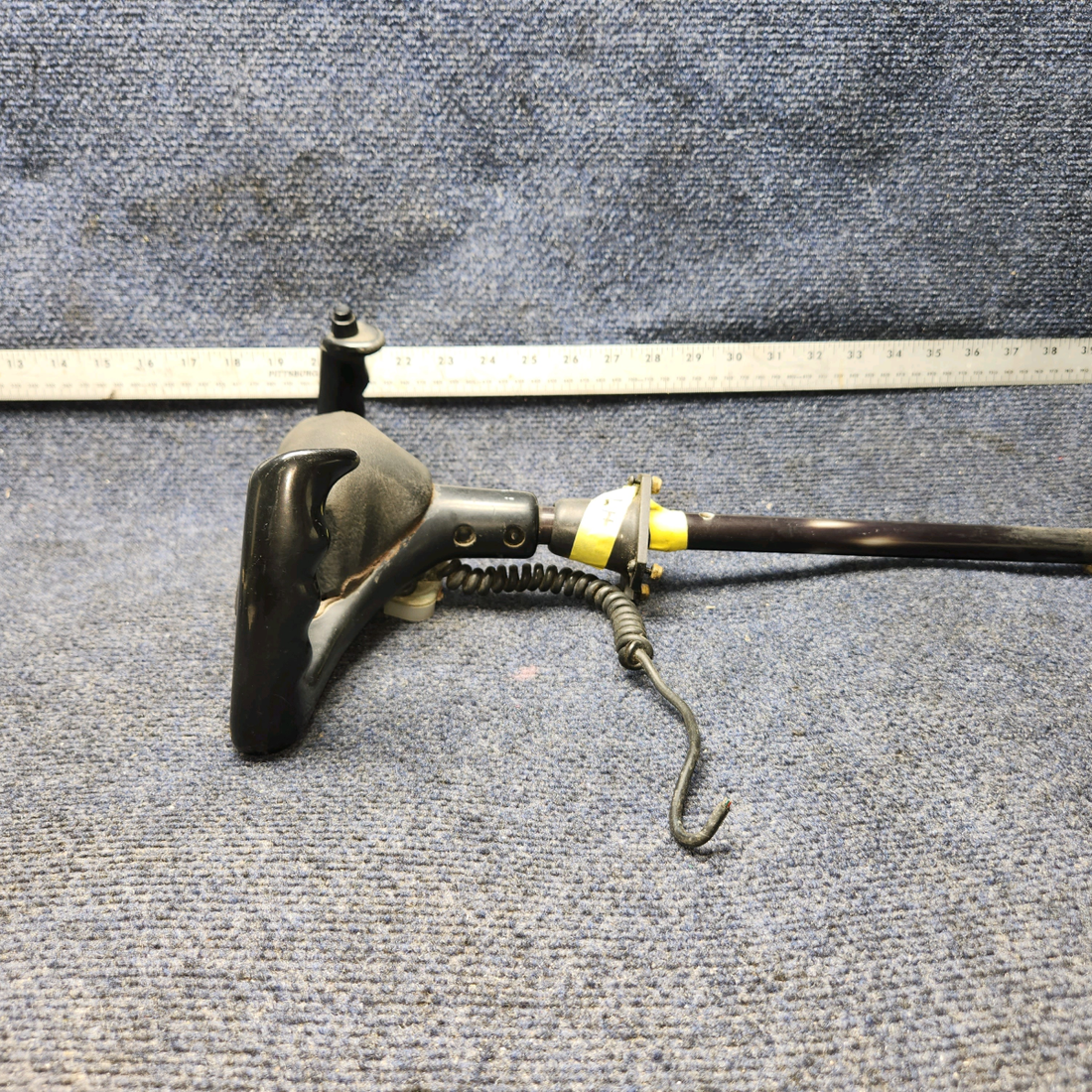 Used aircraft parts for sale, 0513260-4 Cessna 172RG Pilot Control Wheel PILOT