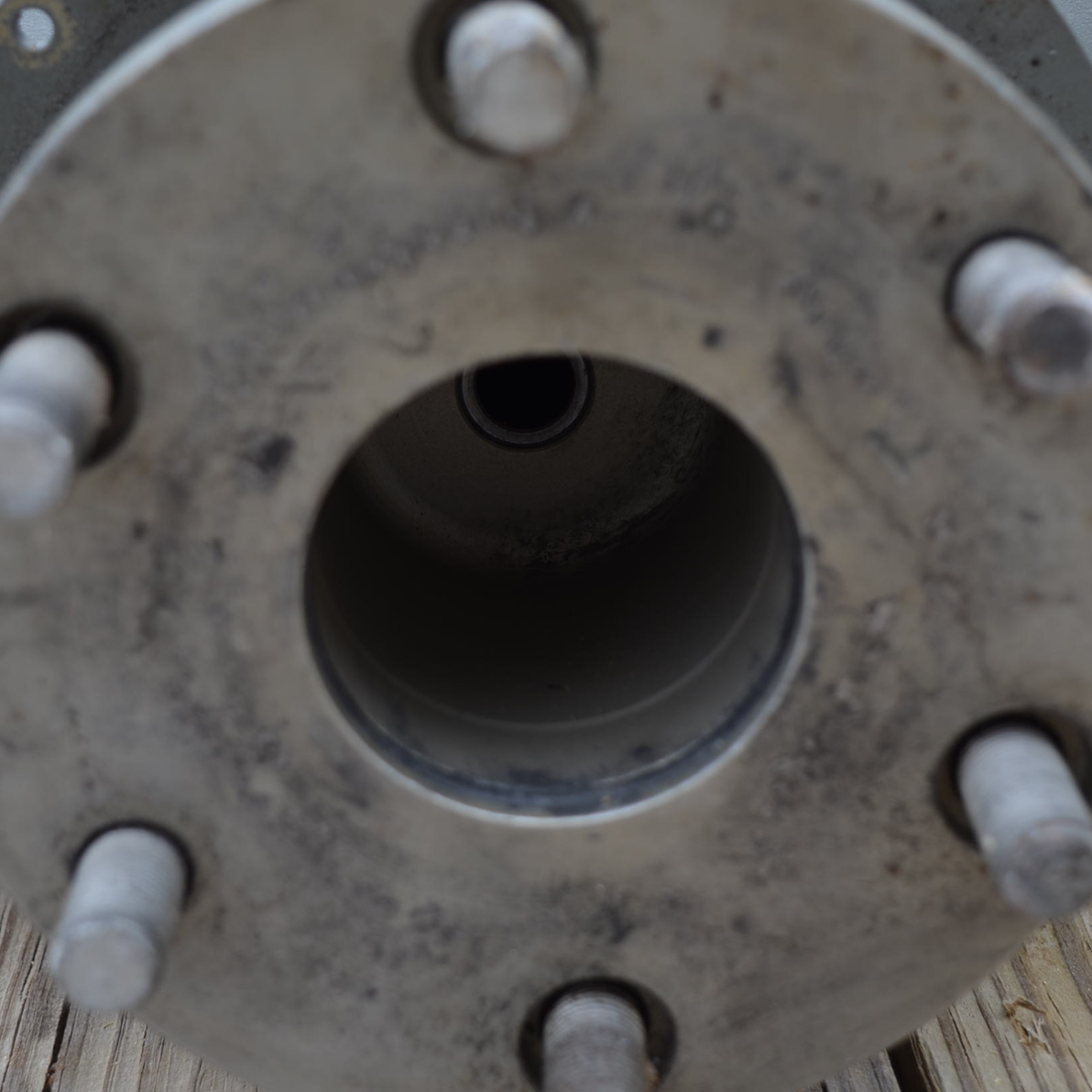 Used aircraft parts for sale, B2D34C220-B Cessna 172RG MCCAULEY - 2 BLADE PROPELLER (HUB PARTS ONLY SEE DETAILS)