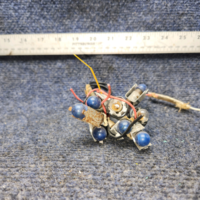 Used aircraft parts for sale, 565-516 PIPER PA28RT-201 Panel Light Holder ( Set of 7)