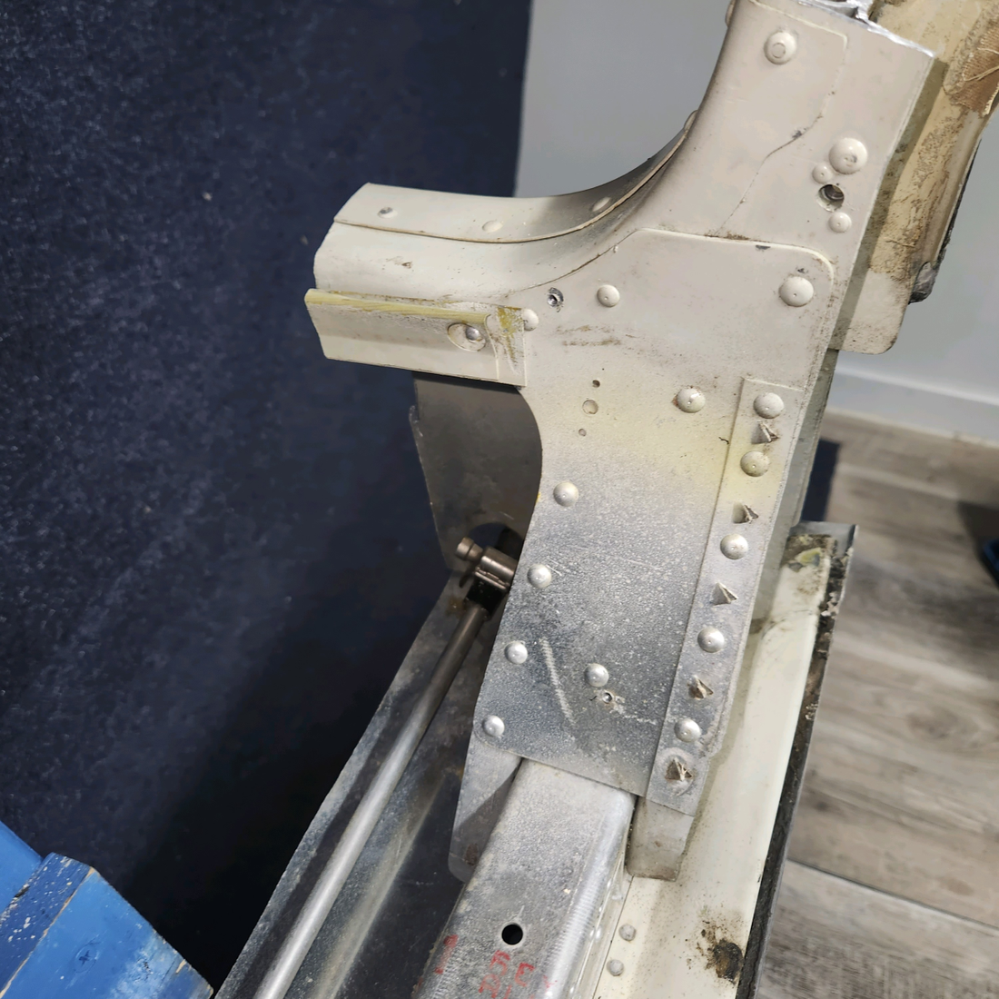 Used aircraft parts for sale, 0511162-5 CESSNA 172K FUSELAGE CENTER SECTION FWD SPAR