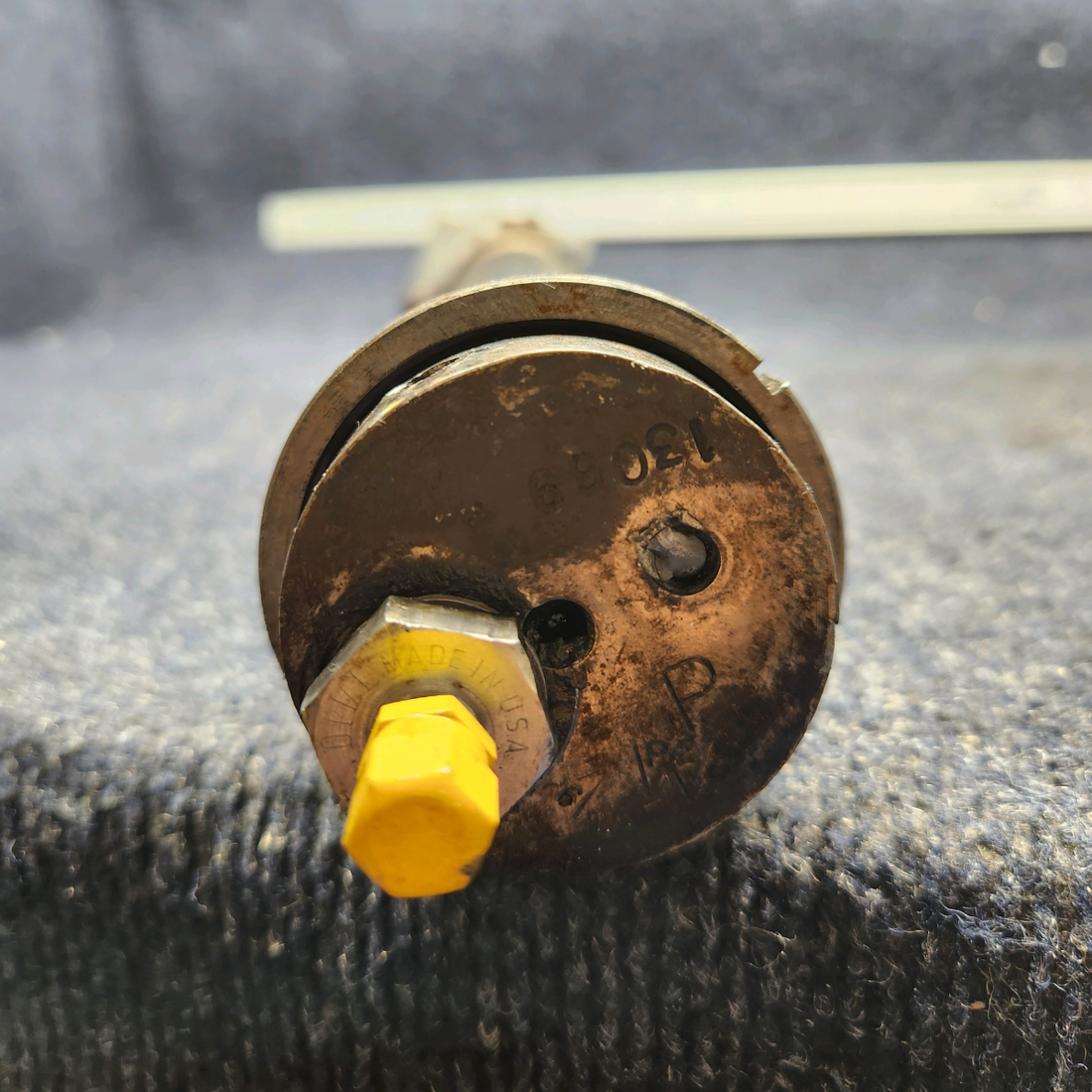 Used aircraft parts for sale, 65010-003 PIPER PA28-140 NOSE WHEEL STRUT ASSY