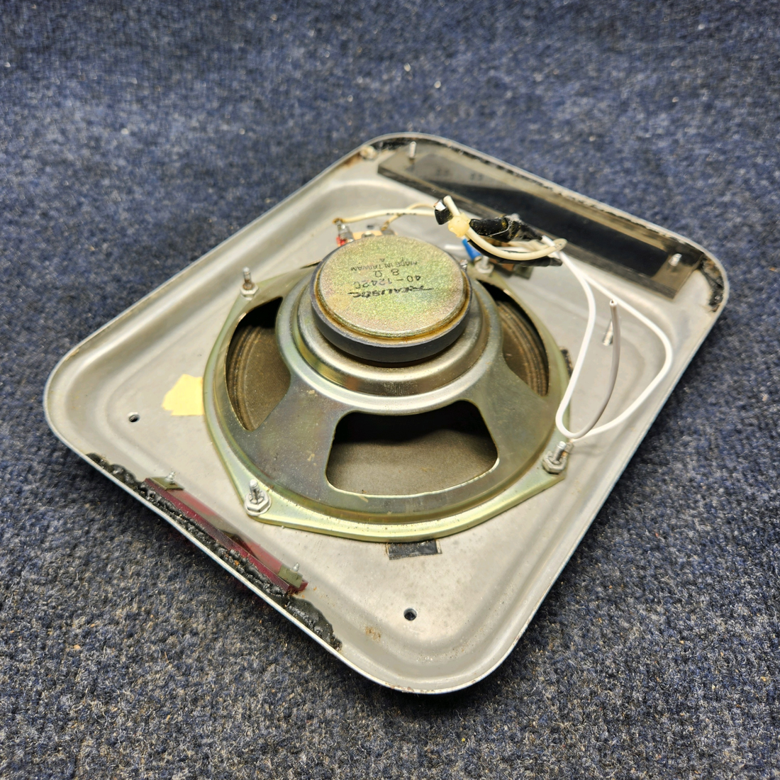 Used aircraft parts for sale, 35-344140-602 BEECHCRAFT F35 OVERHEAD DOME LIGHT FRAME / SPEAKER COVER